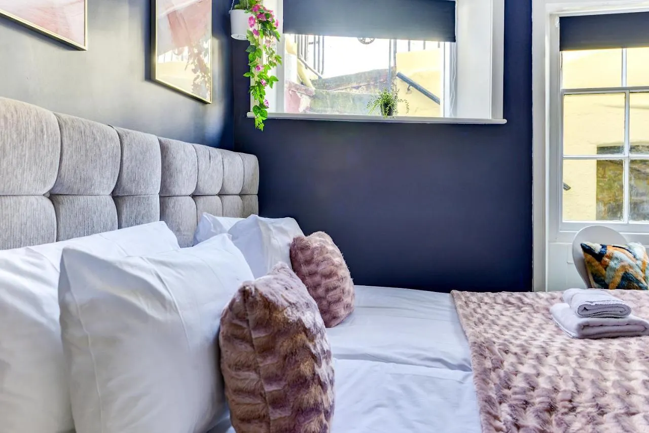2 Bedroom Cosy Apartment, Powis Square - Brighton United Kingdom