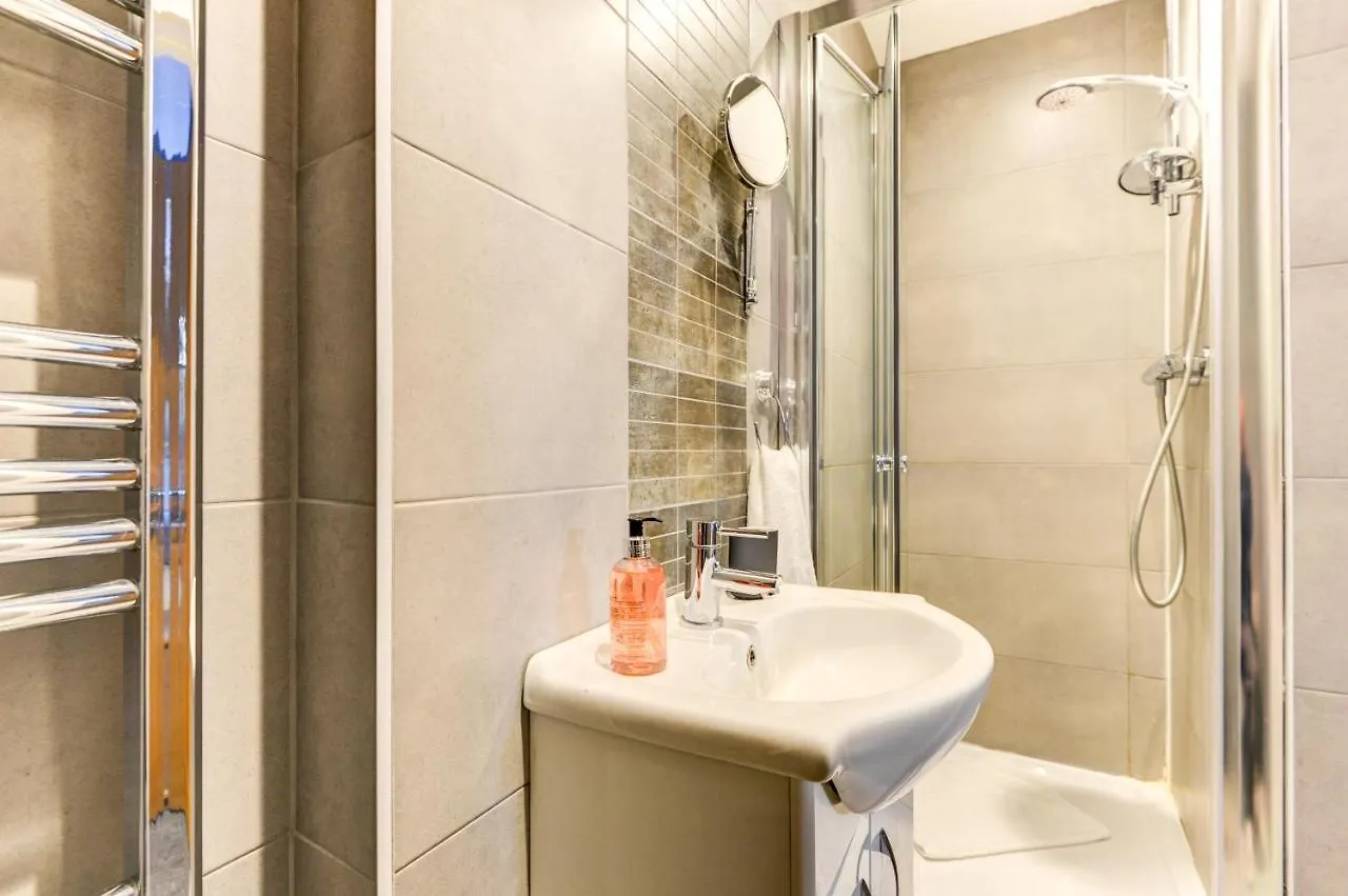 2 Bedroom Cosy Apartment, Powis Square - Brighton United Kingdom