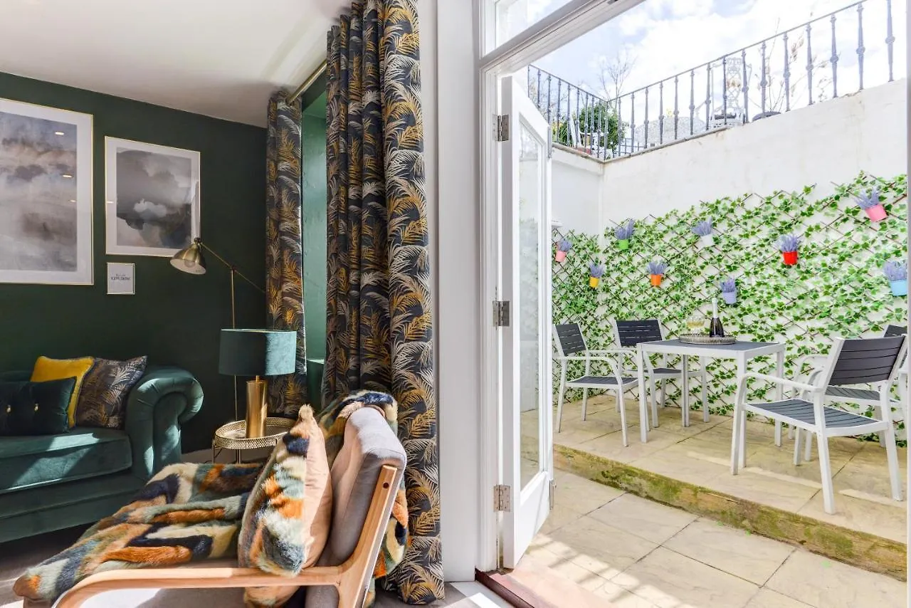 Apartment 2 Bedroom Cosy Apartment, Powis Square - Brighton United Kingdom