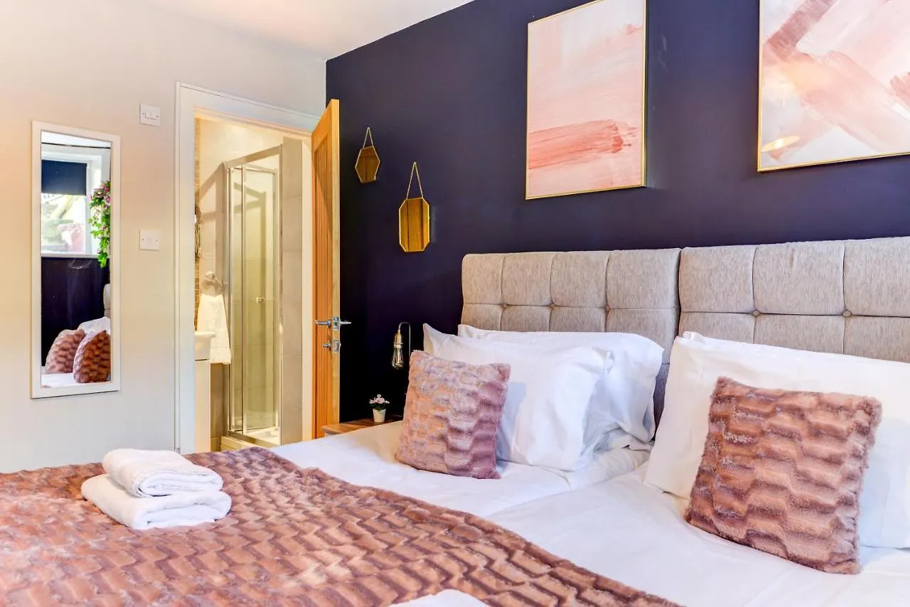 2 Bedroom Cosy Apartment, Powis Square - Brighton